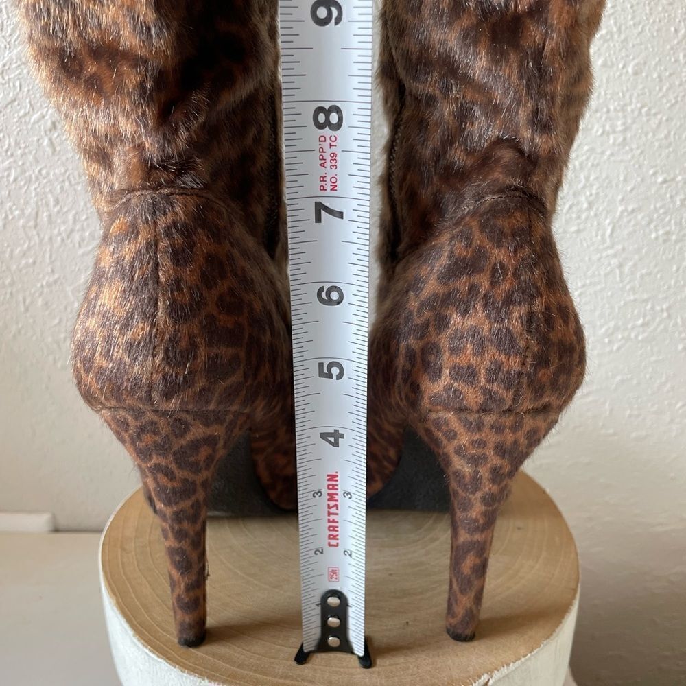 NIB JustFab Janae Leopard Kneed Boots Size 8 - Picture 9 of 12